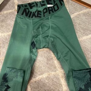Nike Pro leggings